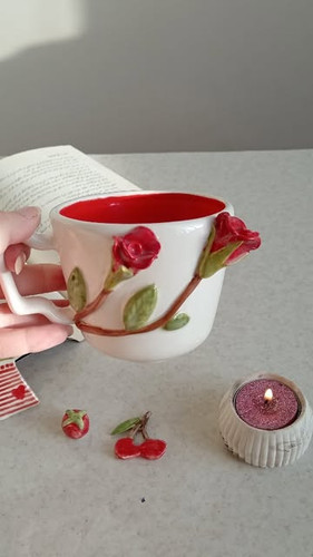 ماگ طرح رز قرمز آذر سرامیک